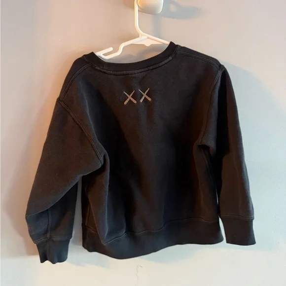 KAWS Kids Black Crewneck Sweatshirt Size 7–10 - Picture 2 of 6